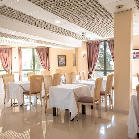 Hotel Garabel Plaisir Esterno foto